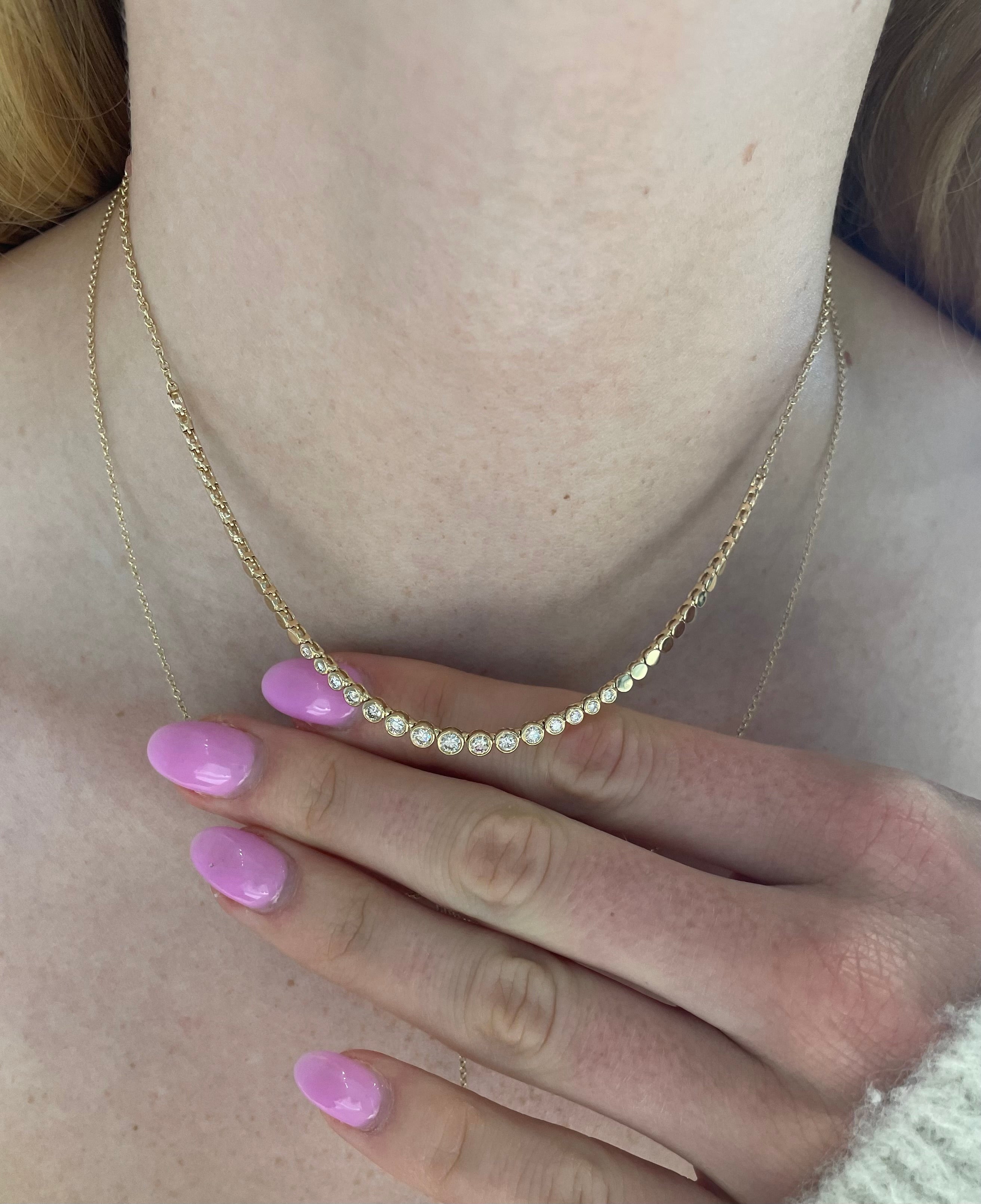 Collier de diamants sertis en biseau gradué