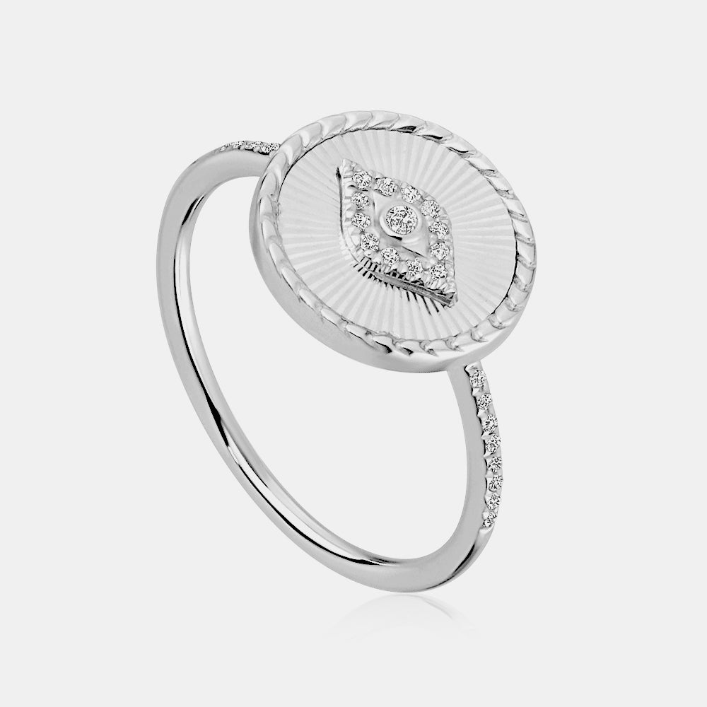 Bague à diamant en forme d'œil maléfique cannelé