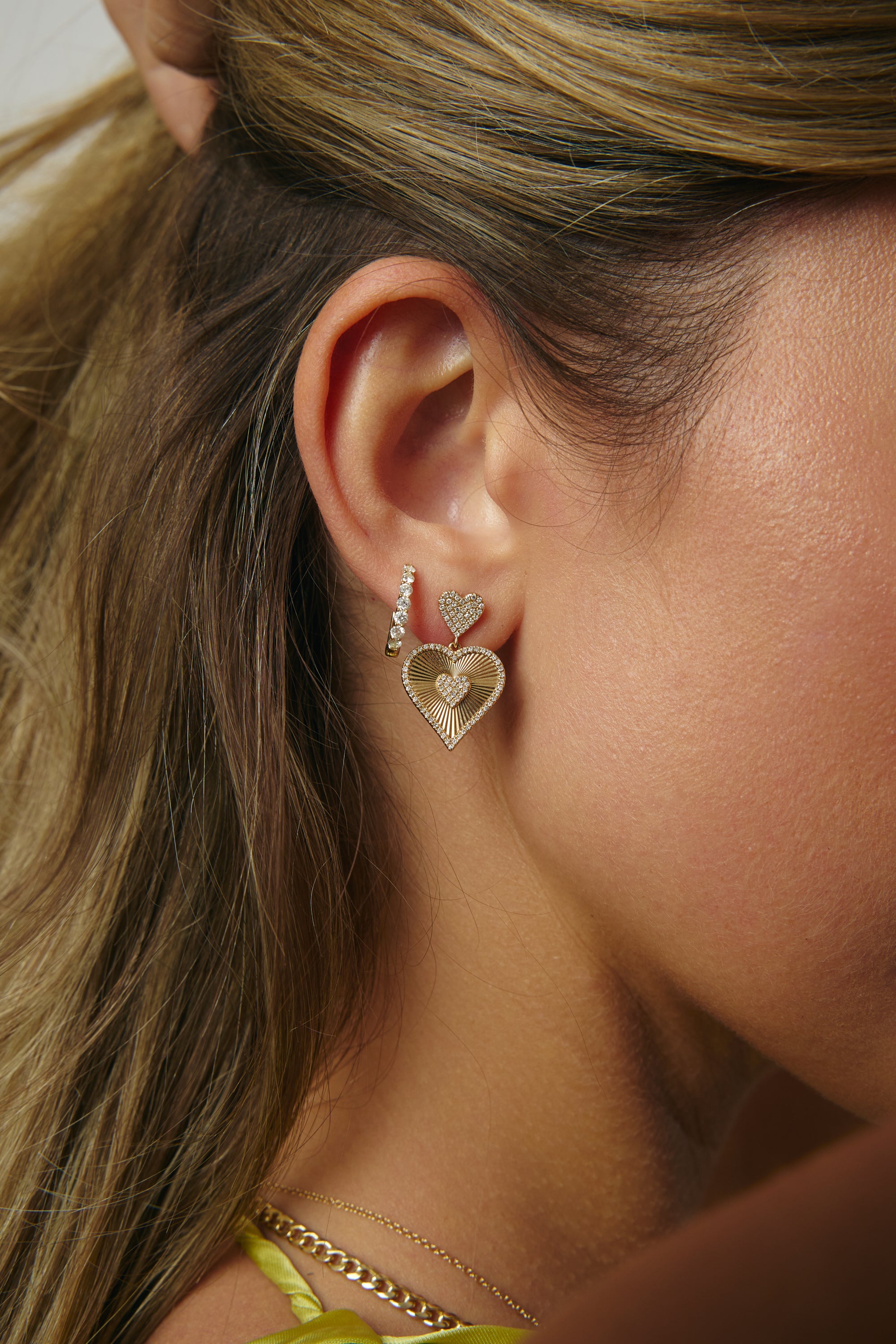 Boucles d'oreilles en forme de cœur cannelé