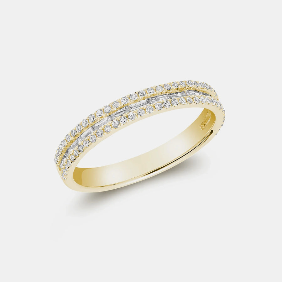 Bague baguette à bordure fine en diamant