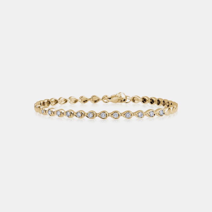 Bracelet poire avec chaton en diamant