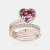 Bague ondulée avec pierres de couleur en forme de cœur