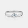 Bague incrustée en forme de topaze blanche marquetée