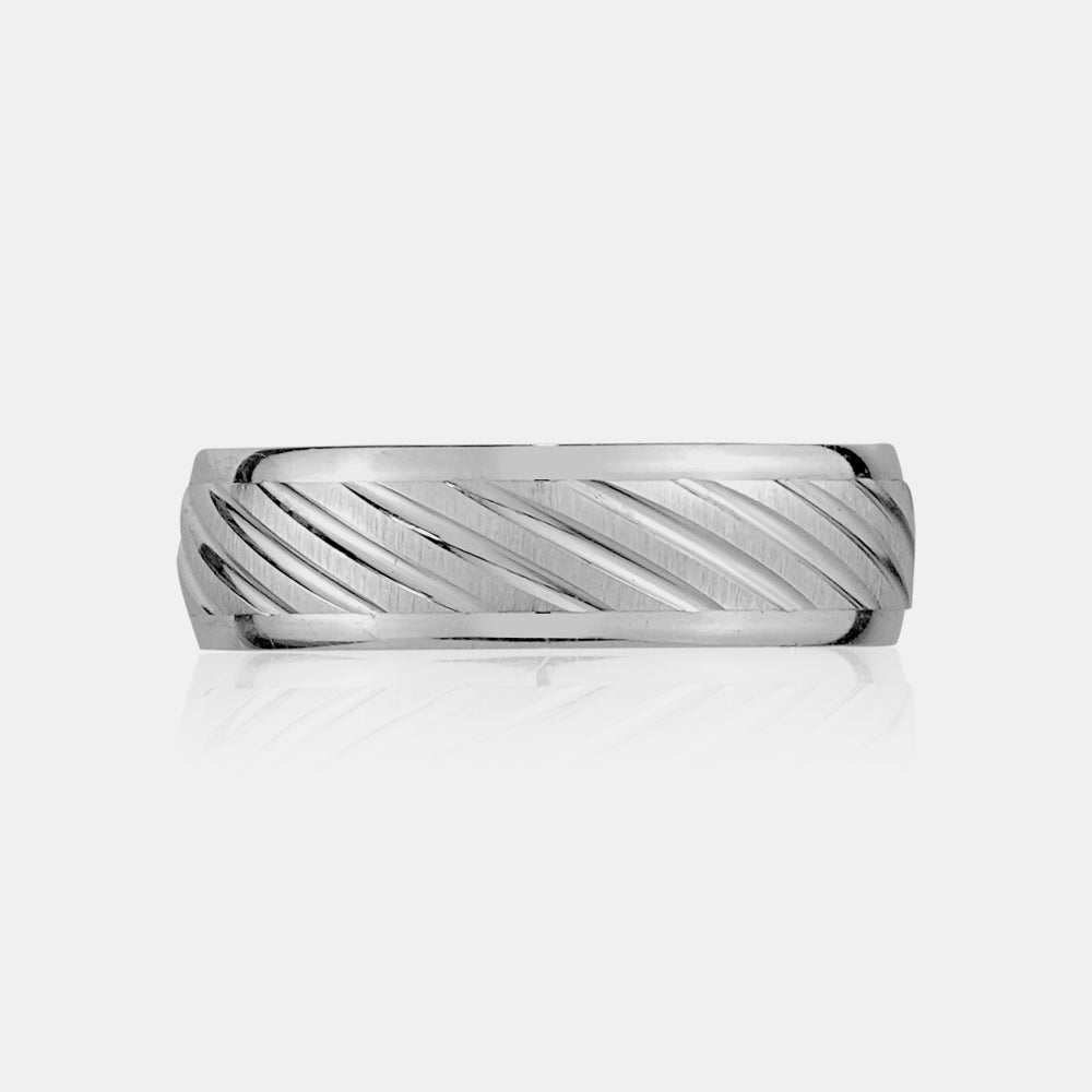 10K Diagonal Lines Wedding Band