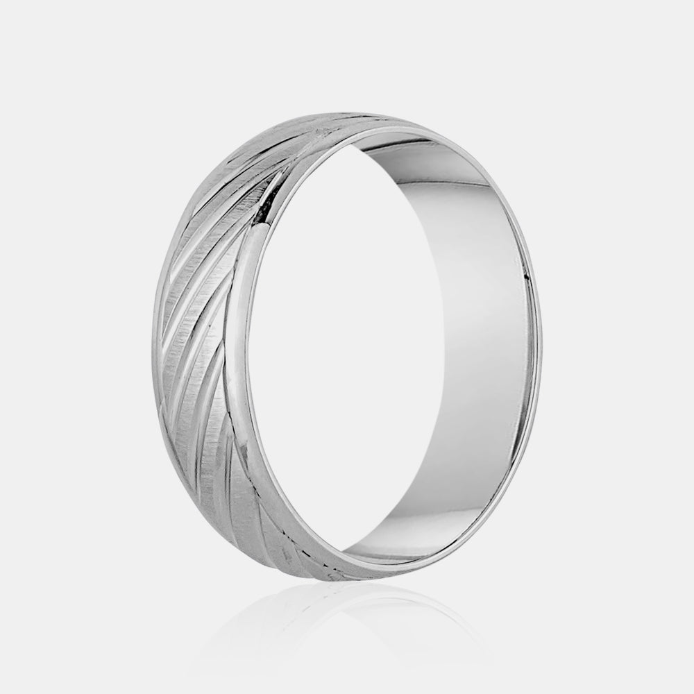 10K Diagonal Lines Wedding Band