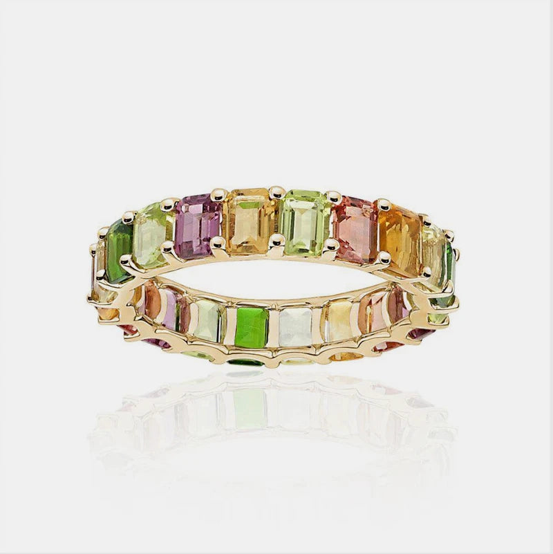 Petite bague arc-en-ciel taille émeraude