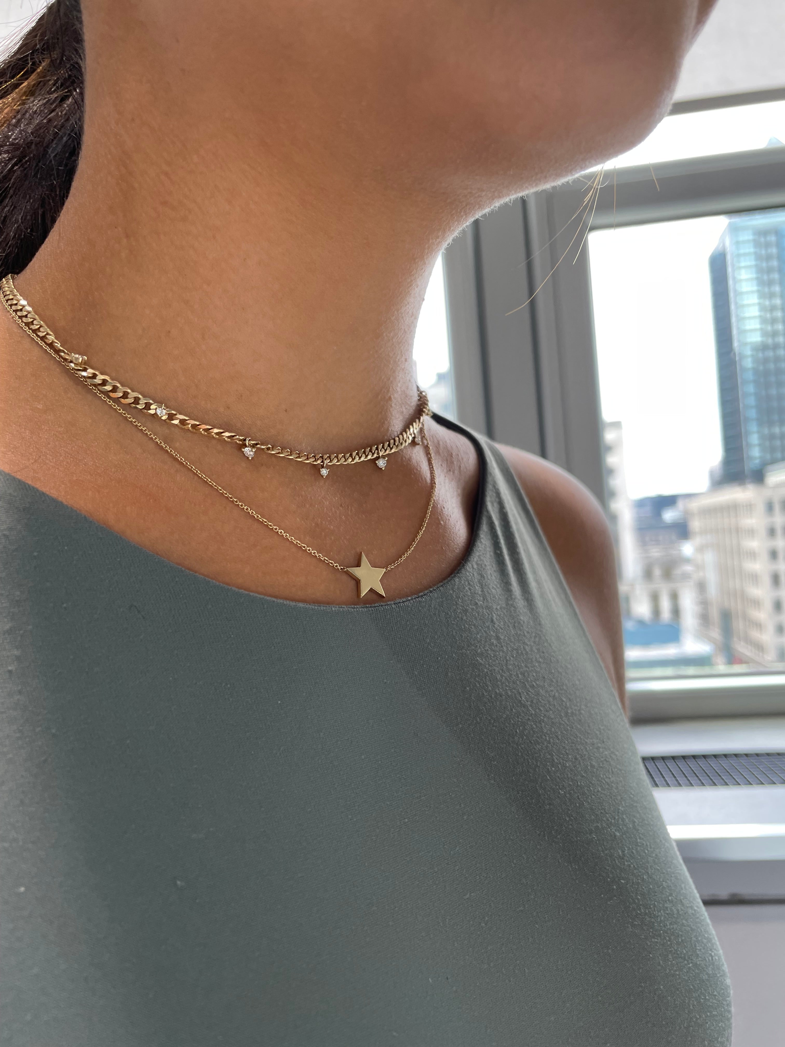 Collier ﻿à Une ﻿Étoile