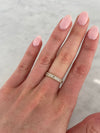 Bague baguette à bordure fine en diamant