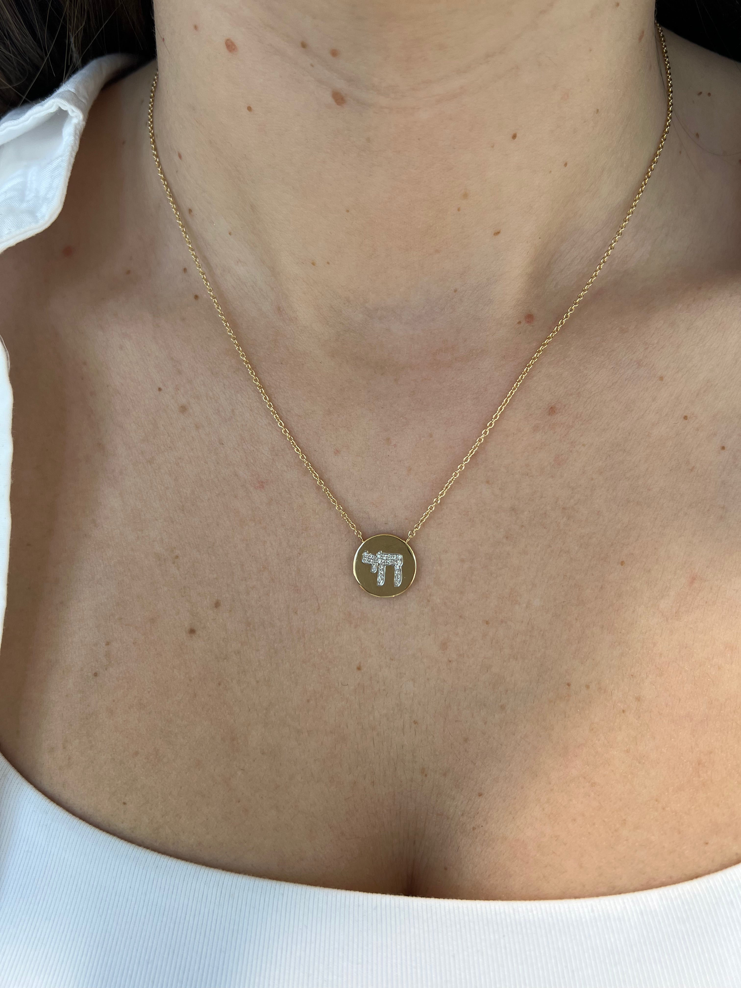 Round Diamond Hai Necklace