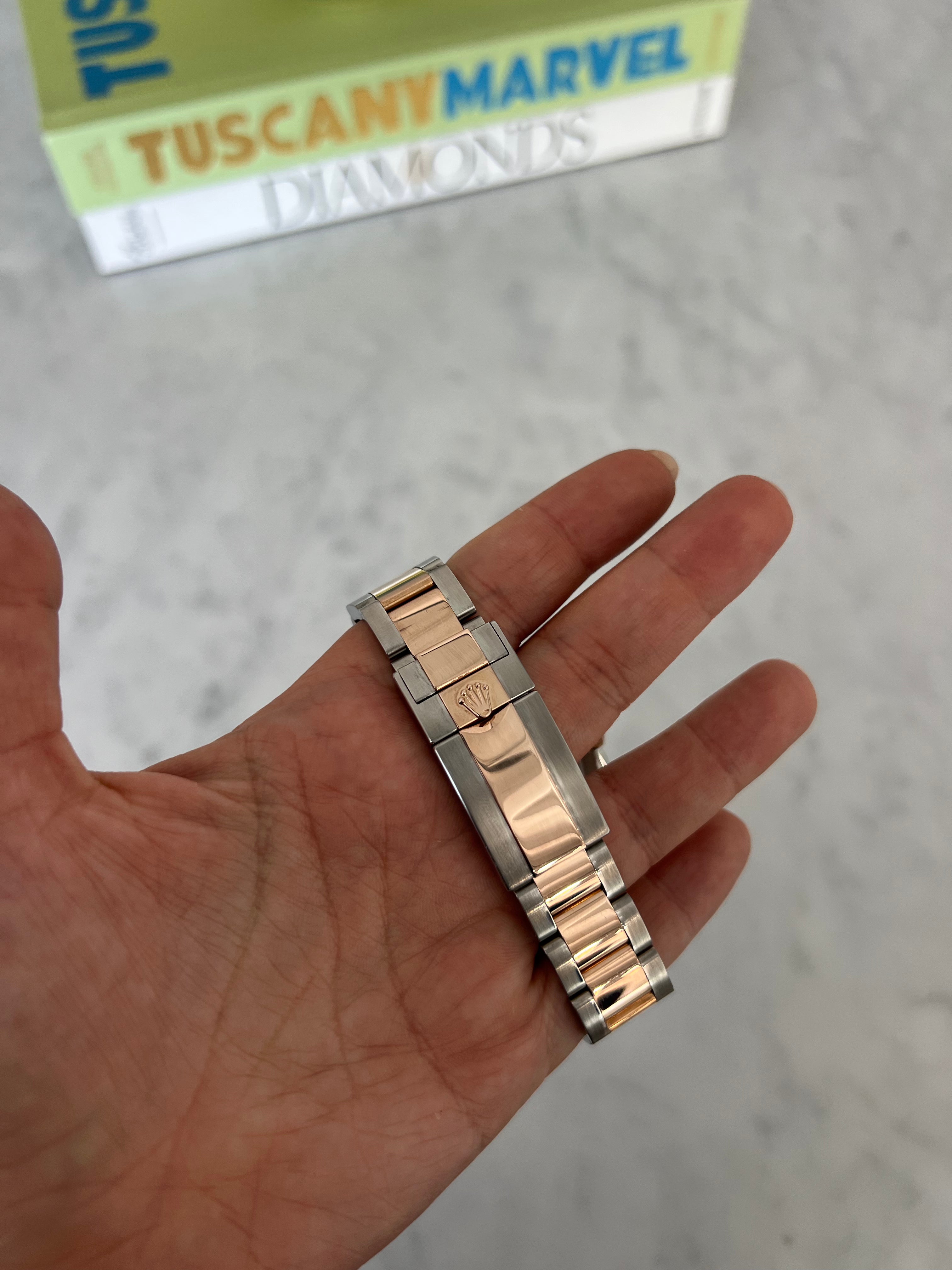 GMT-Master ll 41mm Rootbeer Two-Tone Rose Gold Black Dial 126711CHNR