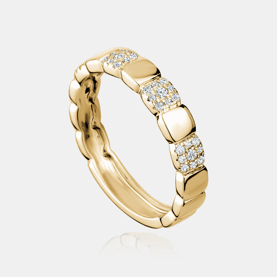 Bague à motif carré en forme de diamant