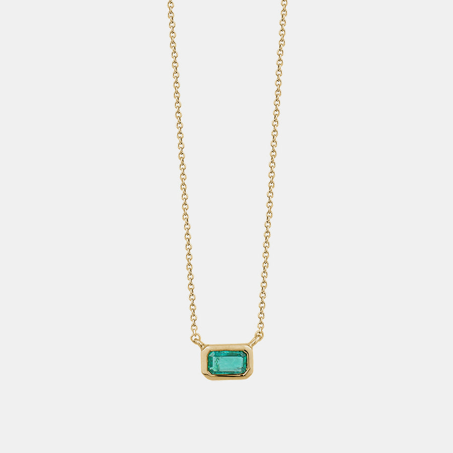 Collier baguette en émeraude verte