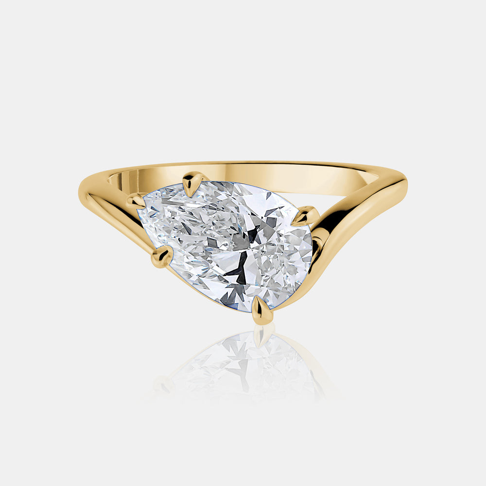 2.50ct Pear Shape Lab Curve Diamond Ring - 14K Yellow Gold