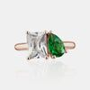 Bague Toi et Moi en forme de poire et d'émeraude verte