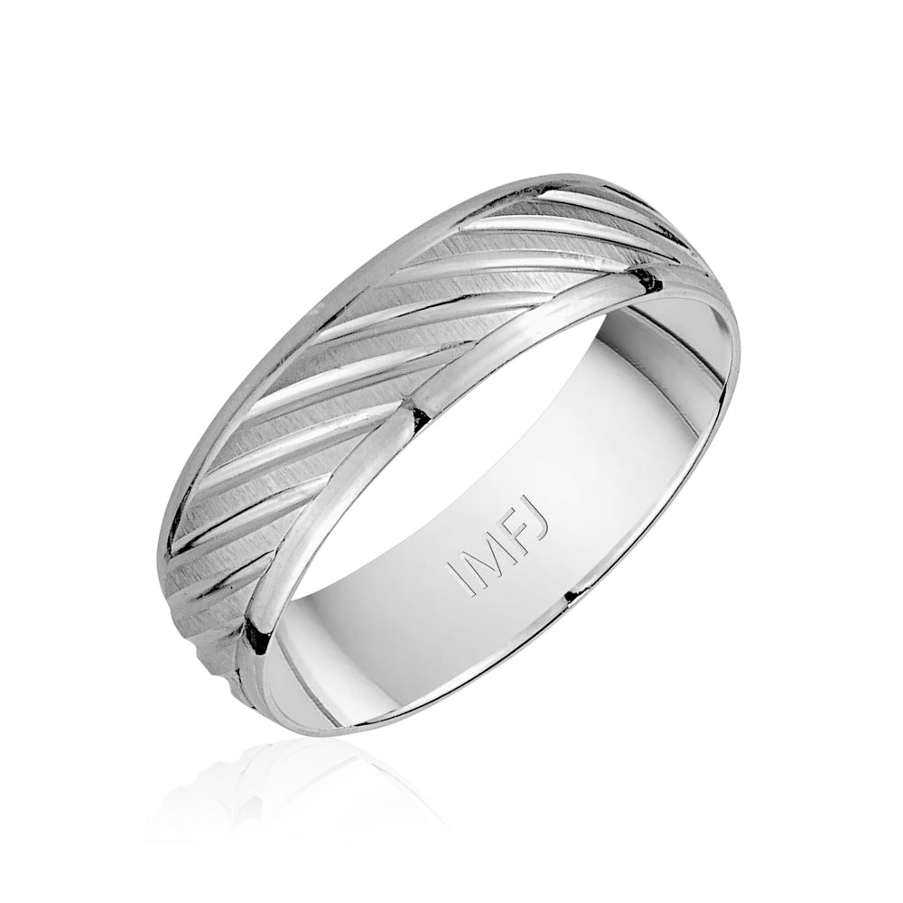 10K Diagonal Lines Wedding Band