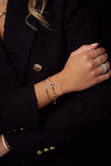 Bracelet avec lunette en saphir bleu