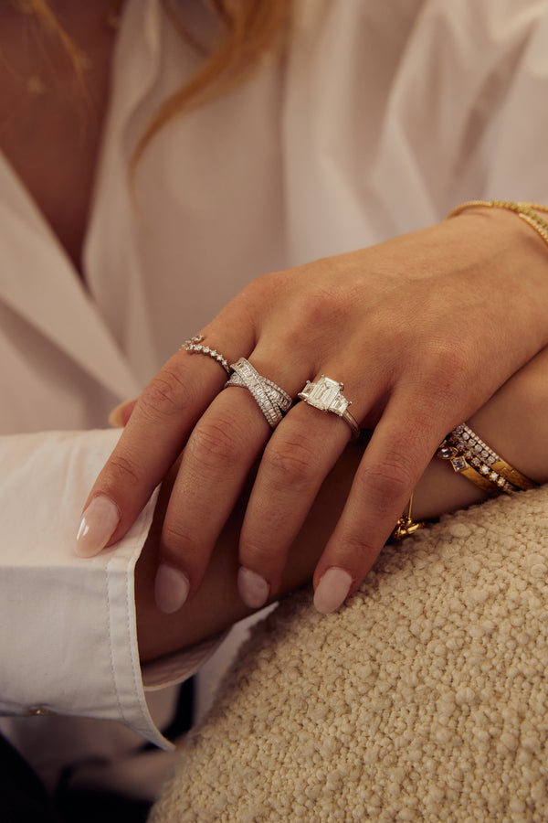 Diamond Crossover Baguette Ring