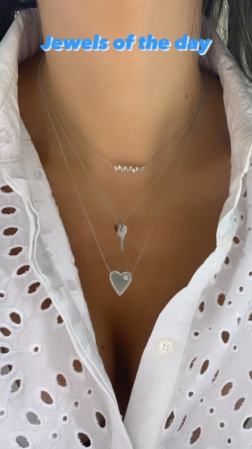 Collier de Coeur Bordé en Diamants